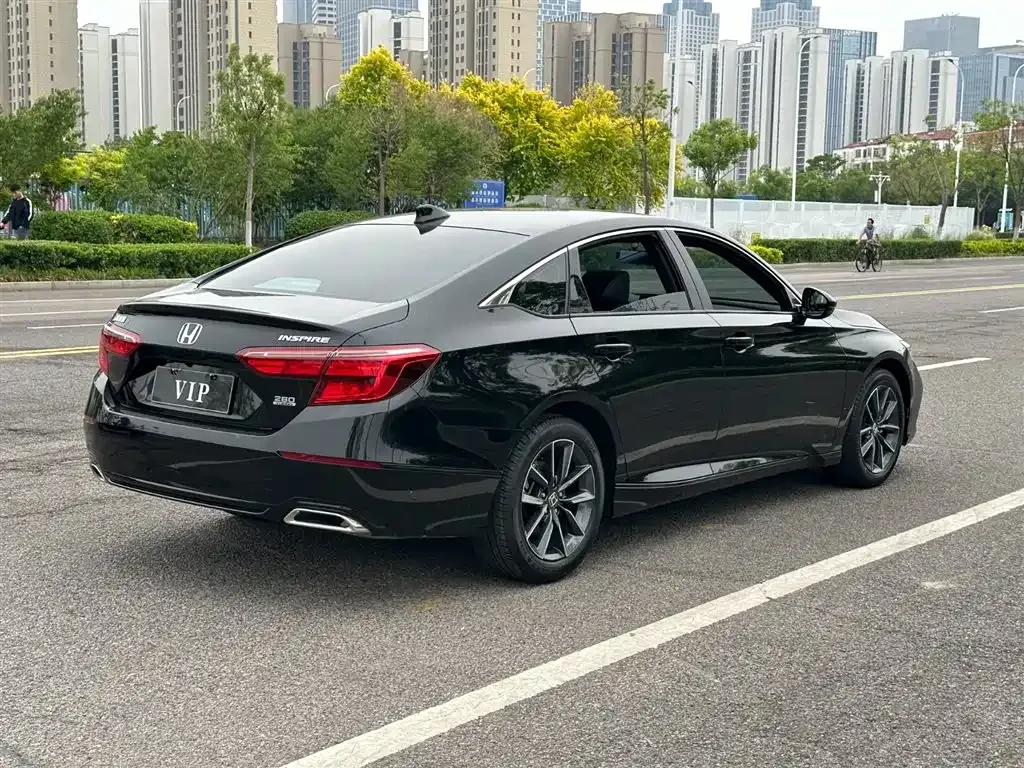 Honda Inspire — фото 9