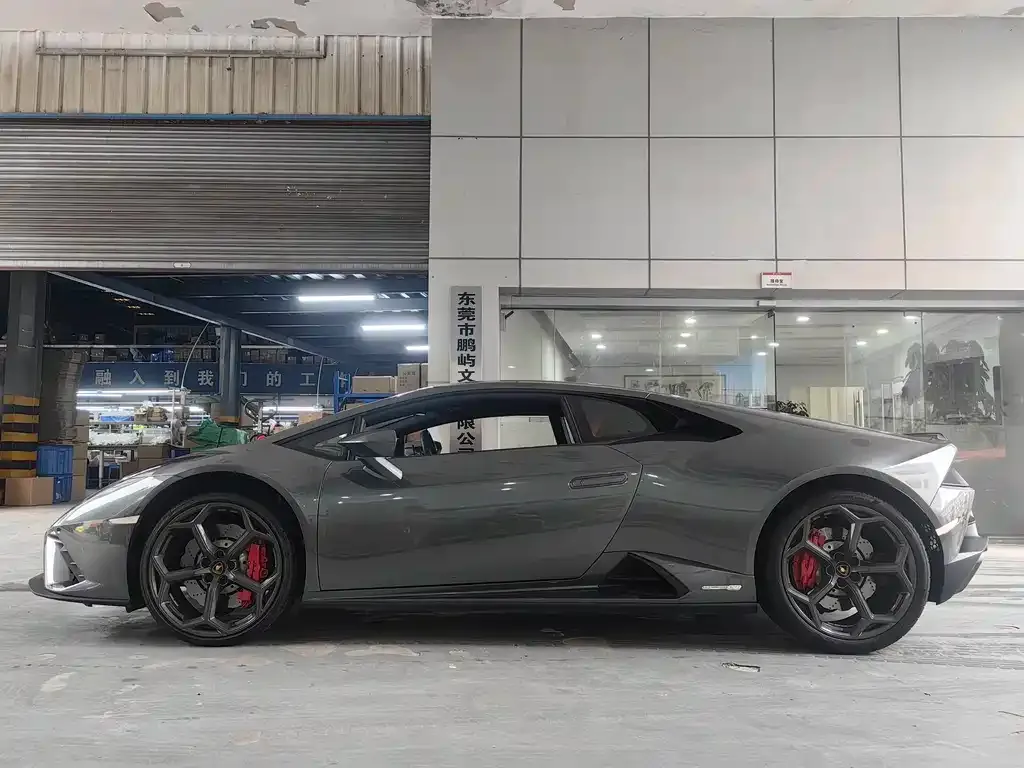 Lamborghini Huracan — фото 10