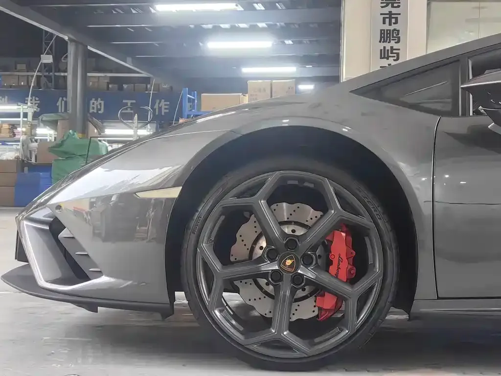 Lamborghini Huracan — фото 9