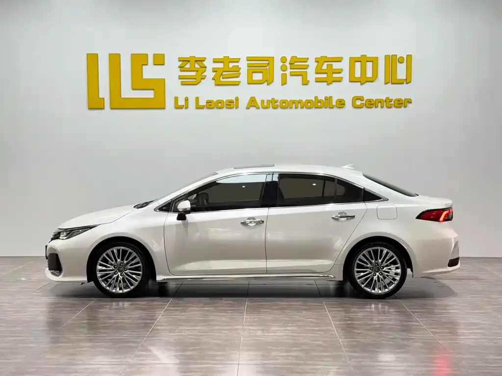 Toyota Allion — фото 2