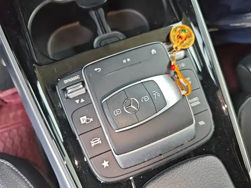 Mercedes-Benz EQB — фото 4