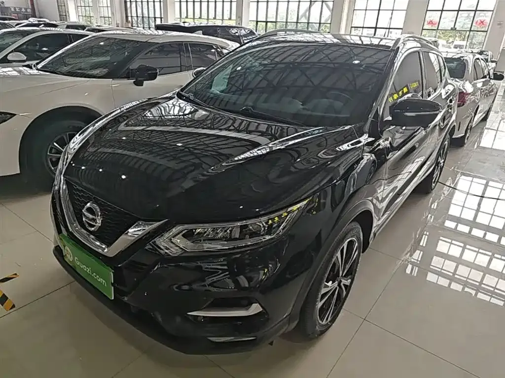 Nissan Qashqai — фото 10