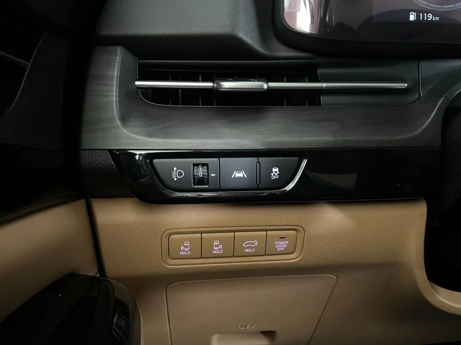 Kia Carnival — фото 2