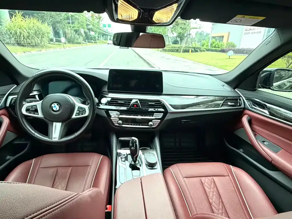 BMW 5 Series — фото 2