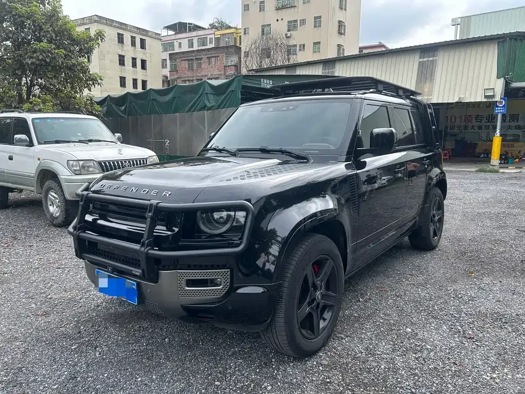 Land Rover Defender — фото 1