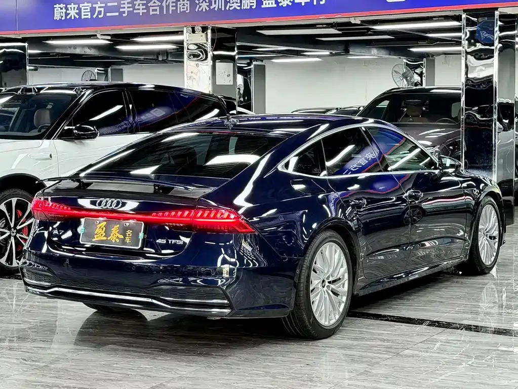 Audi A7 — фото 7