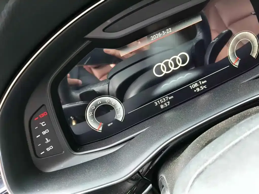 Audi Q7 — фото 6