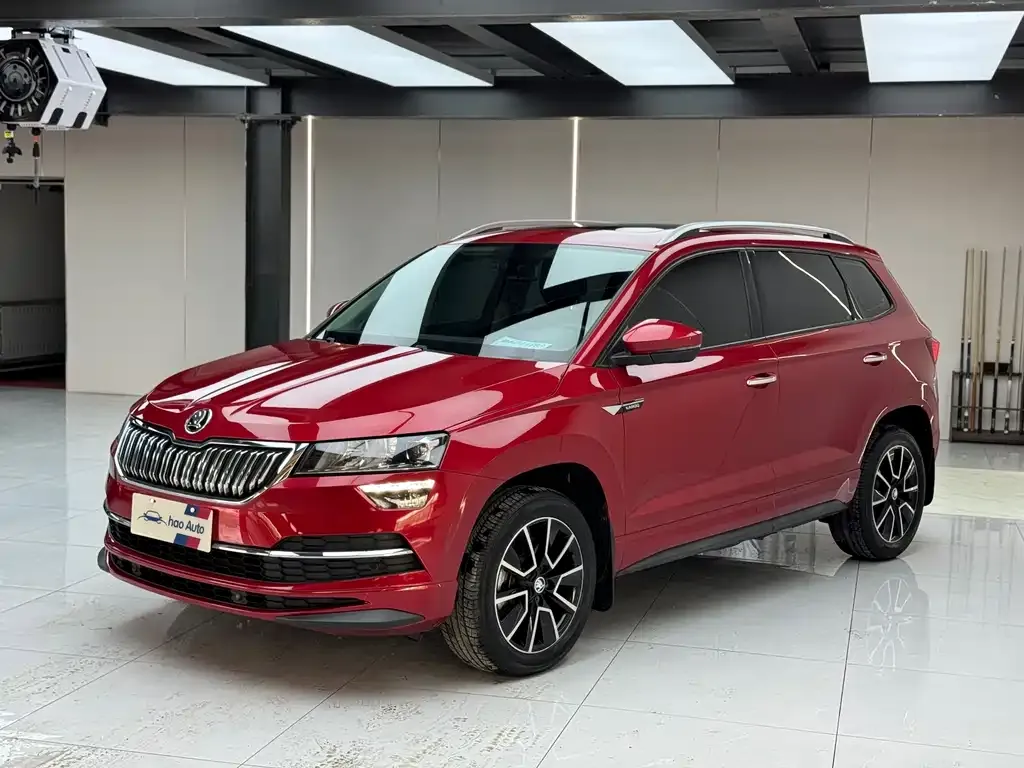 Skoda Karoq — фото 1