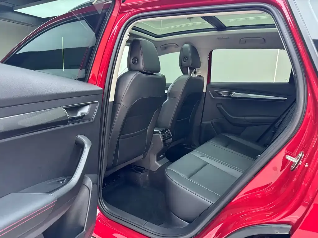Skoda Karoq — фото 9
