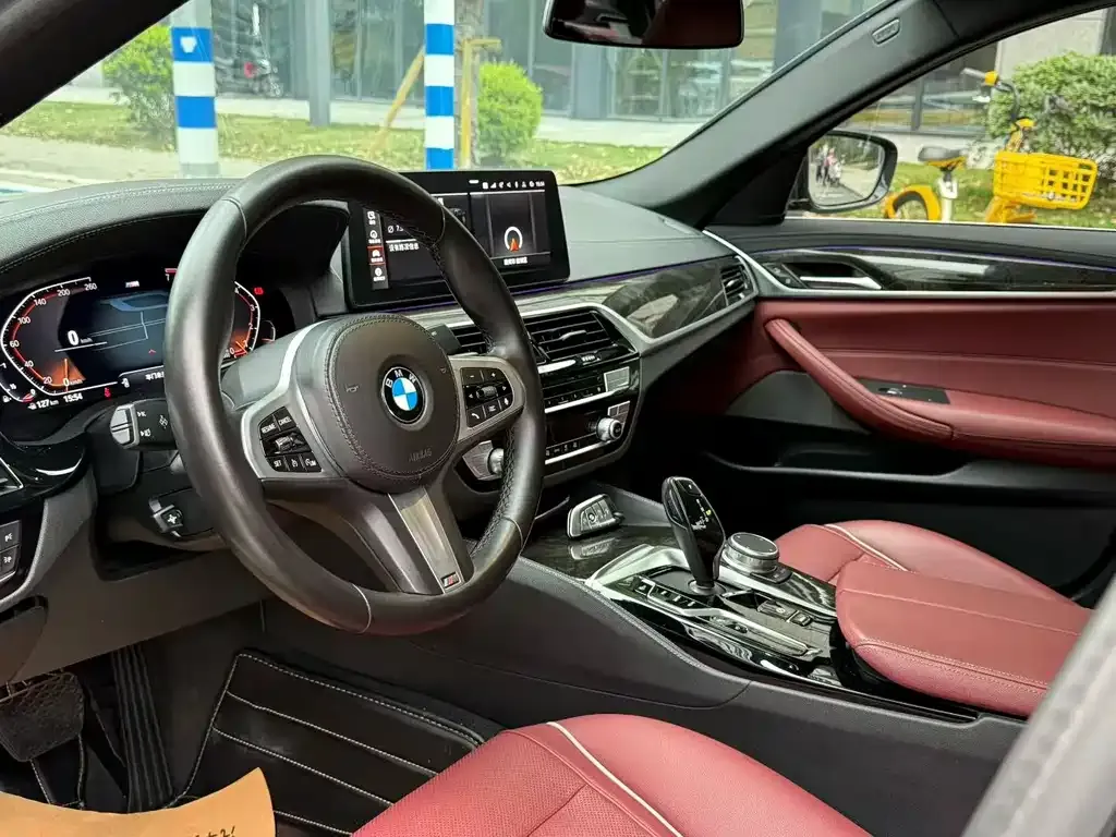 BMW 5 Series — фото 2
