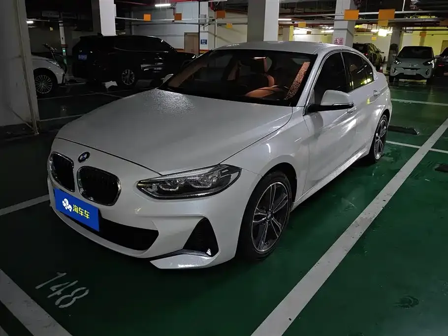BMW 1 Series — фото 1