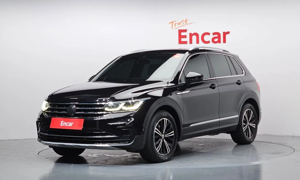 Volkswagen Tiguan — фото 1