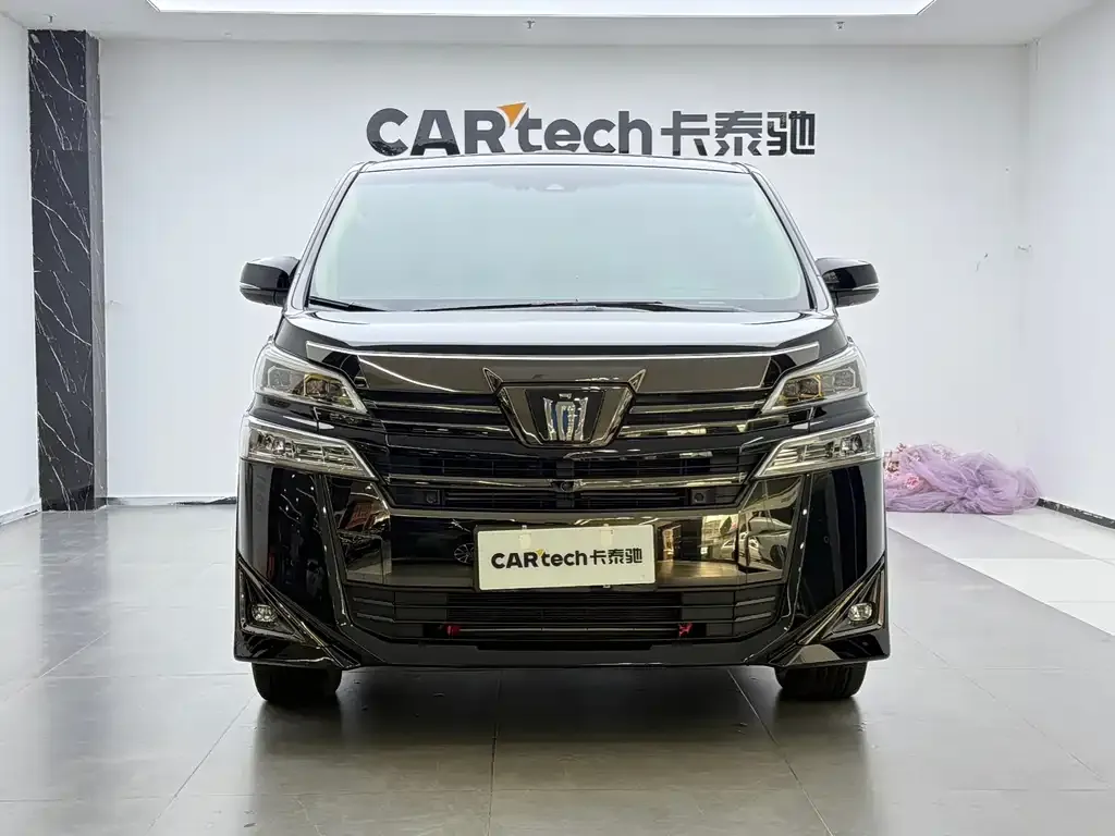 Toyota Vellfire — фото 7
