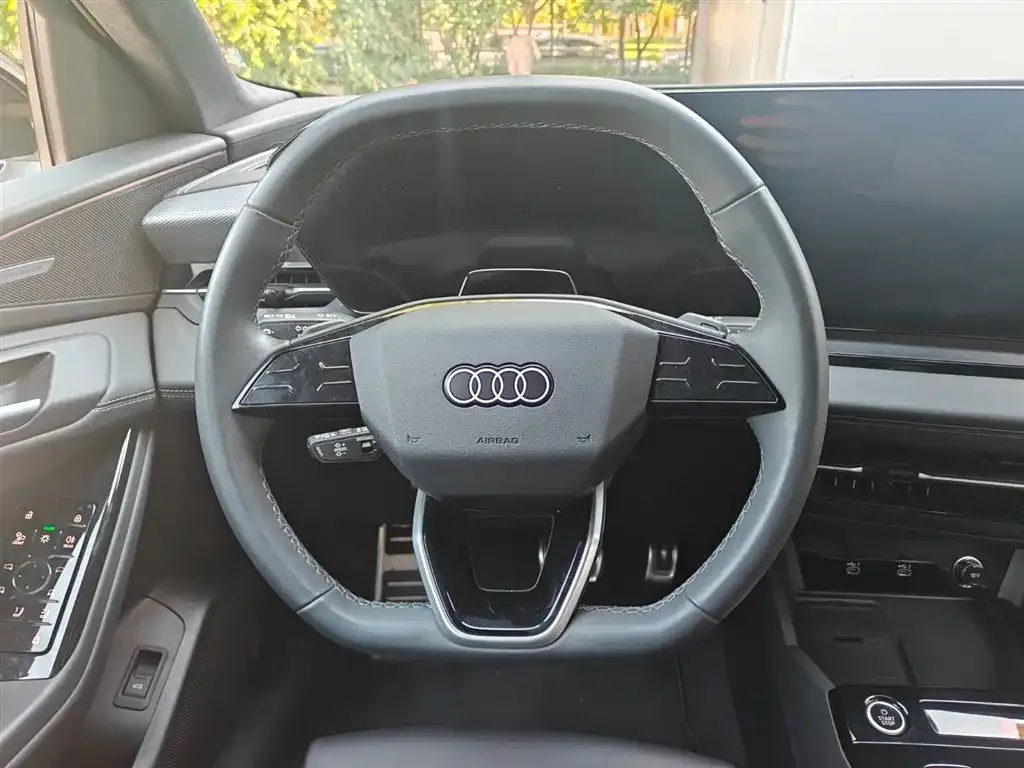 Audi Q6L e-tron — фото 7
