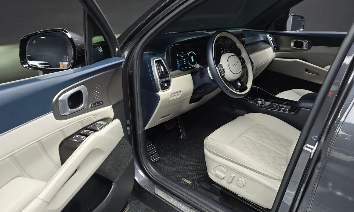Kia Sorento — фото 8