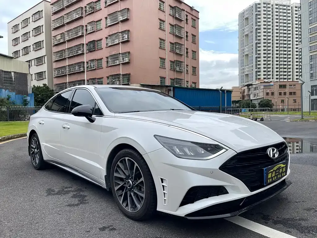 Hyundai Sonata — фото 9