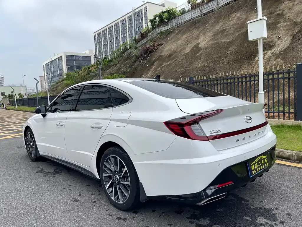 Hyundai Sonata — фото 7