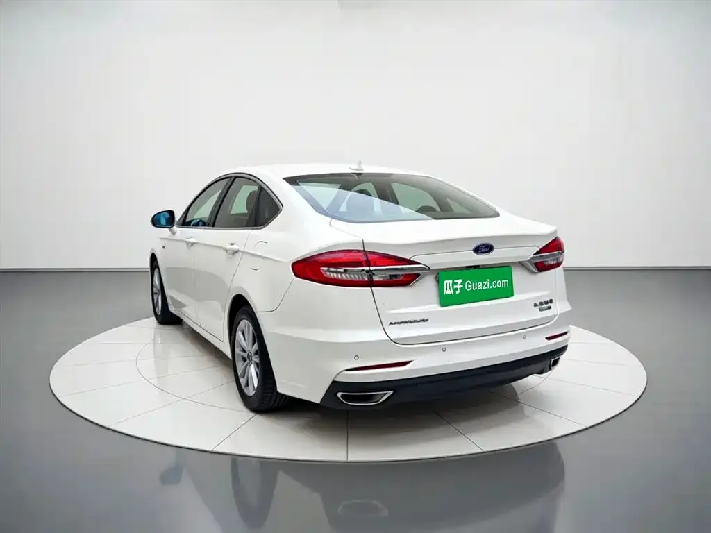 Ford Mondeo — фото 5