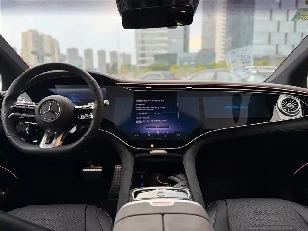 Mercedes-Benz EQS AMG — фото 2