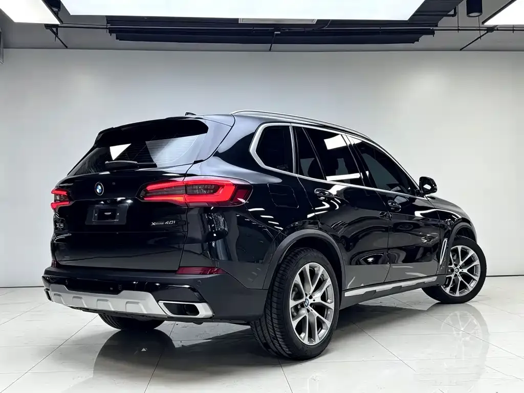 BMW X5 (Import) — фото 6