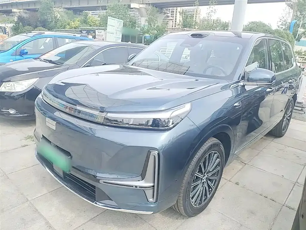 Geely Galaxy M9 — фото 4