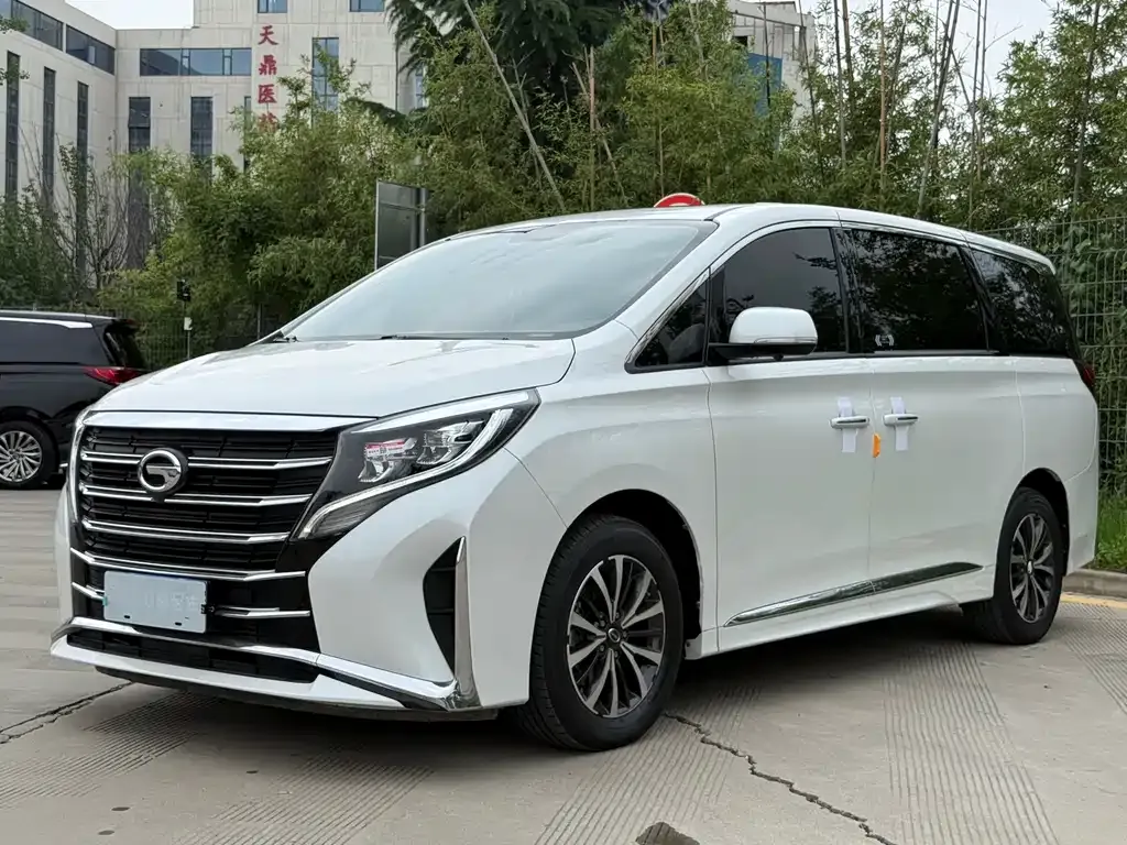 GAC Motor Trumpchi M8 — фото 1