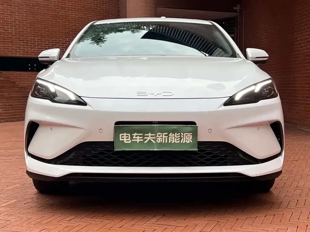 BYD Seal 05 DM-i — фото 3