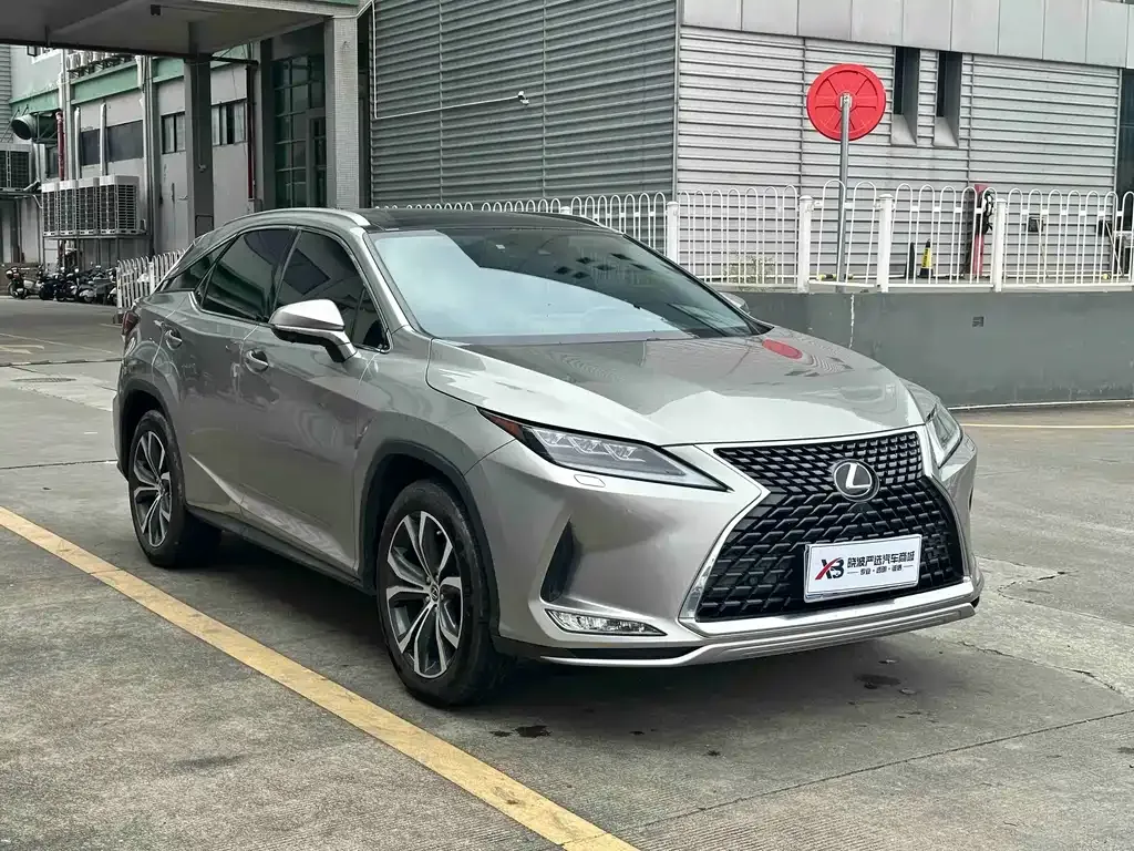 Lexus RX — фото 9