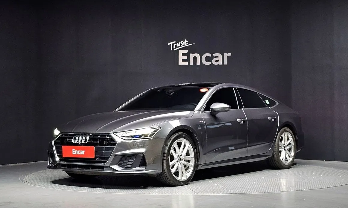 Audi A7 — фото 1