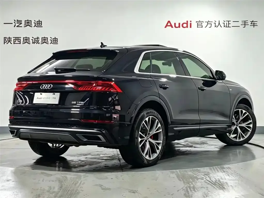 Audi Q8 — фото 8