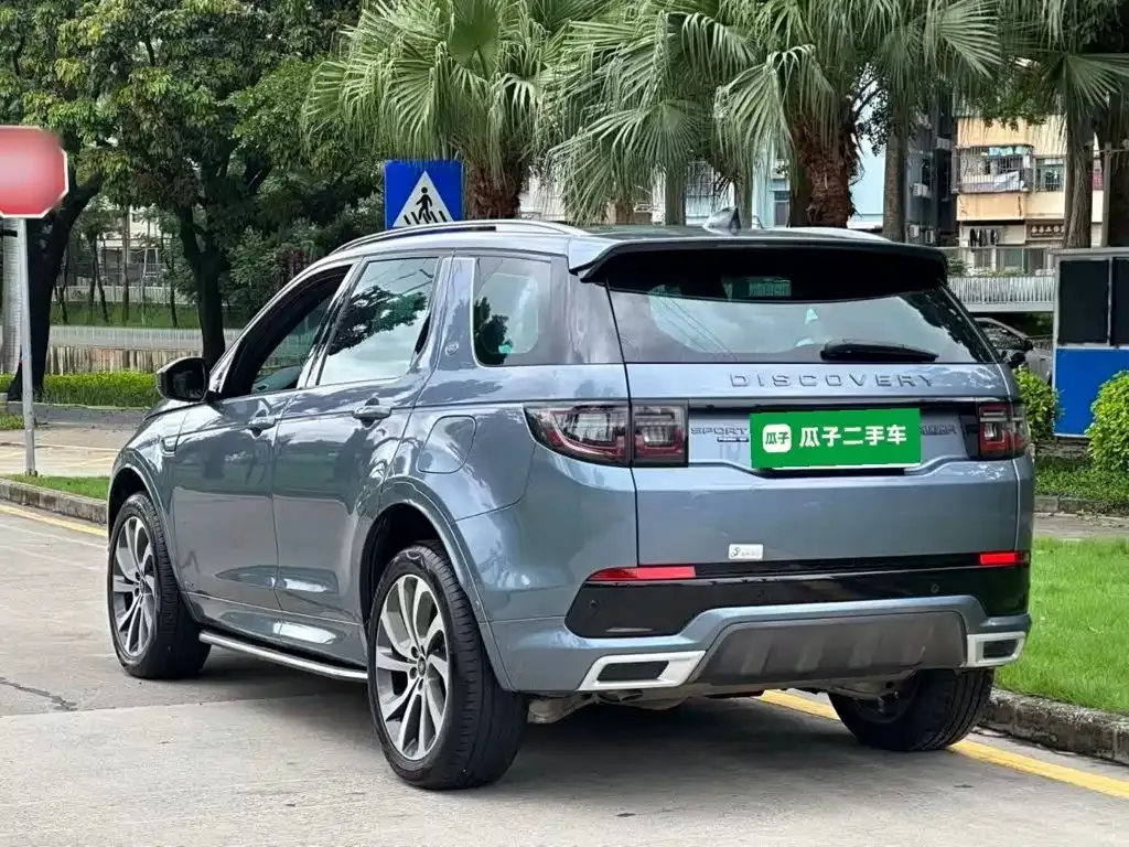 Land Rover Discovery Sport Hybrid — фото 10