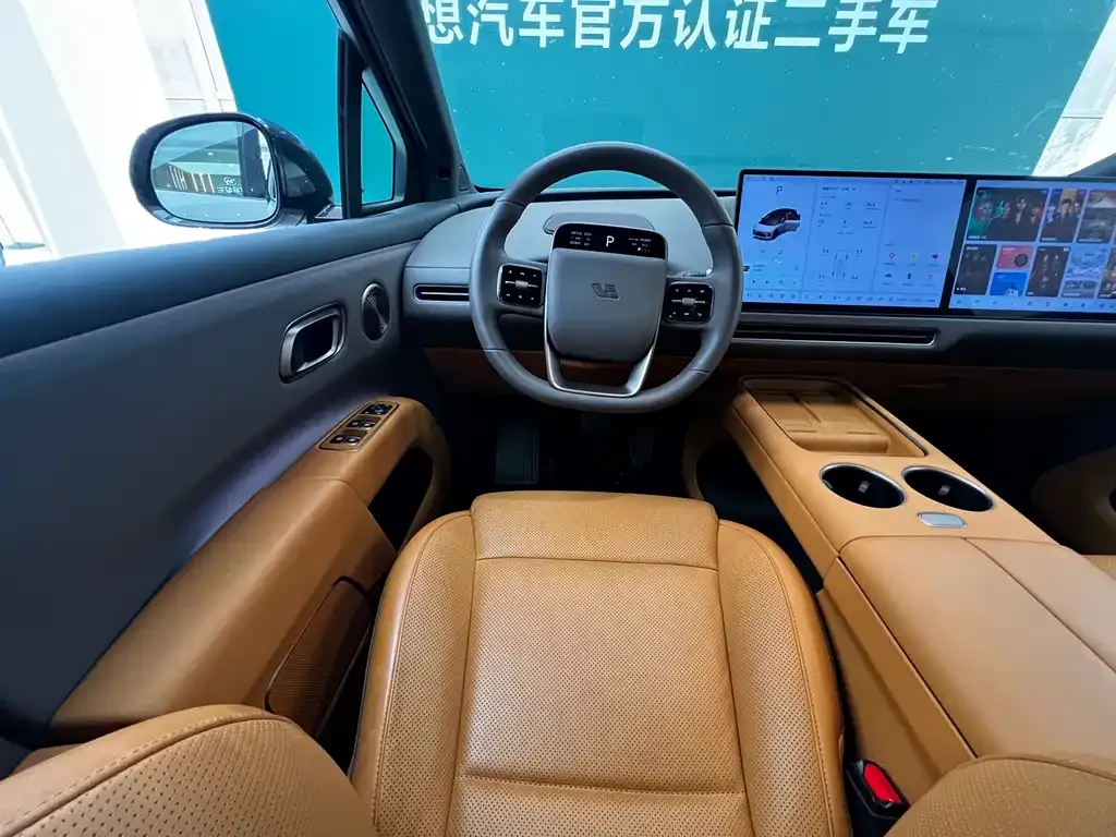 Li Auto Li i8 — фото 7