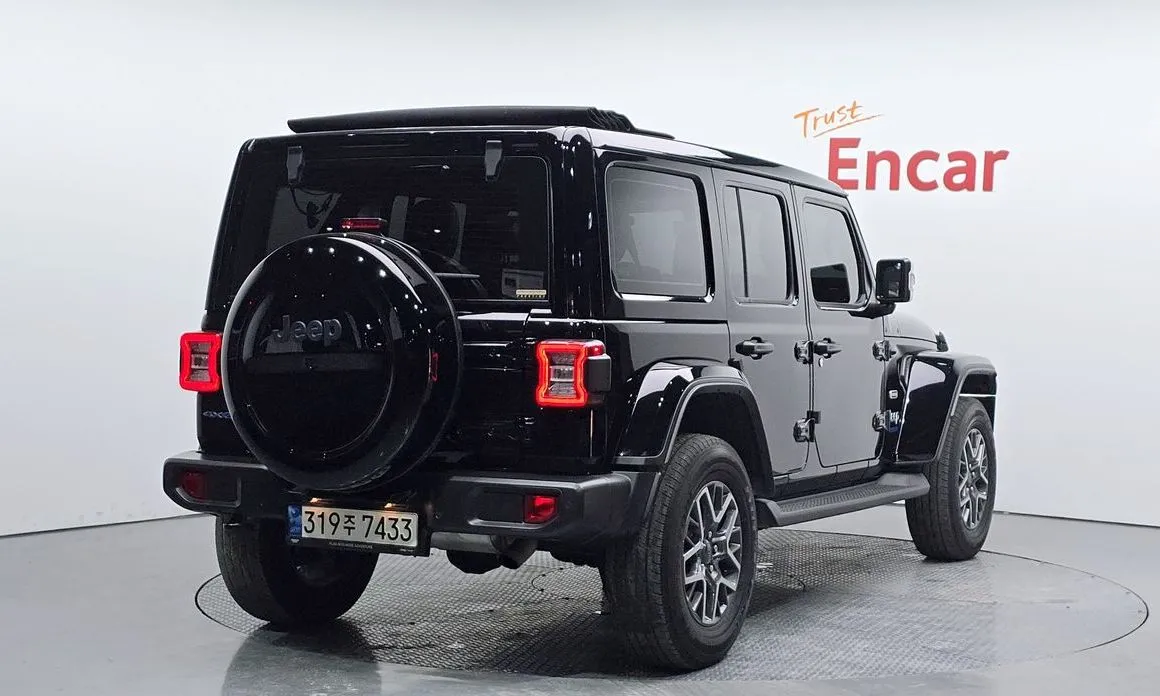 Jeep Wrangler — фото 5
