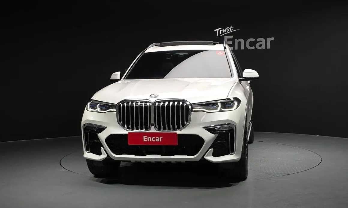 BMW X7 — фото 2