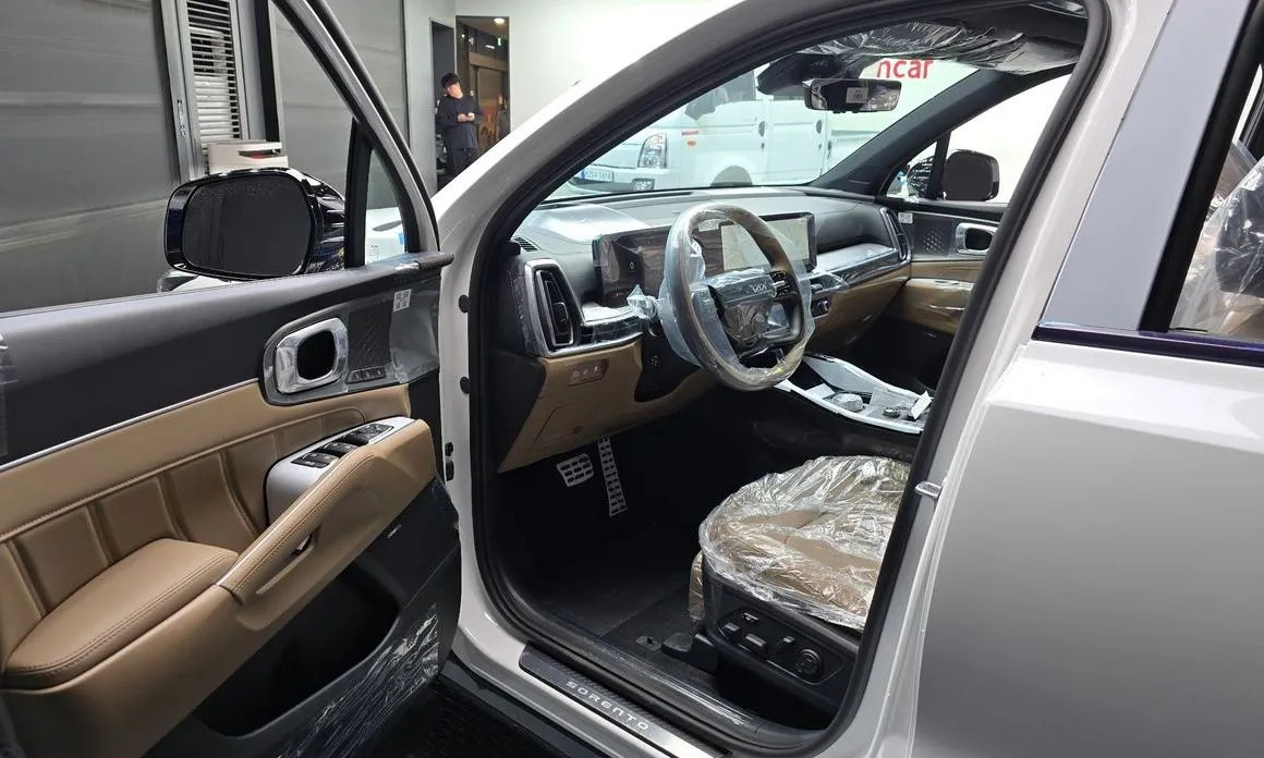 Kia Sorento — фото 9