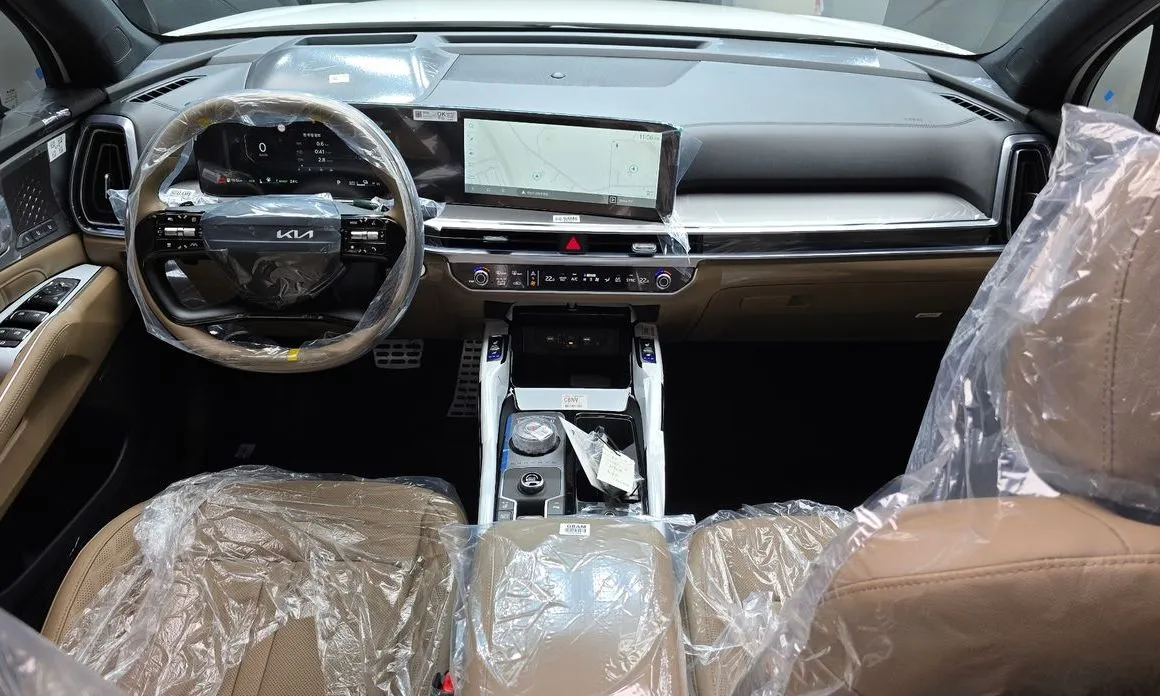 Kia Sorento — фото 10