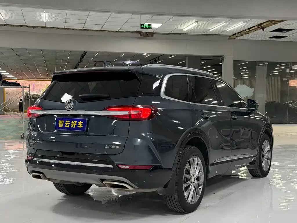 Buick Enclave — фото 5