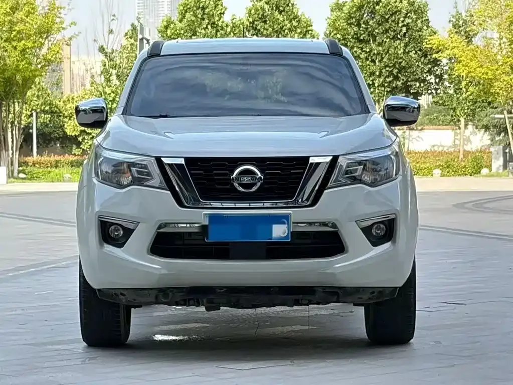 Nissan Terra — фото 3