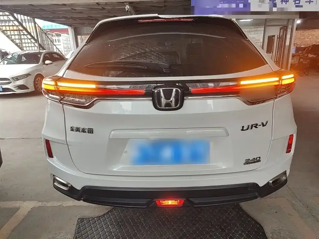 Honda UR-V — фото 10