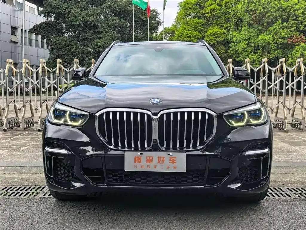 BMW X5 — фото 2