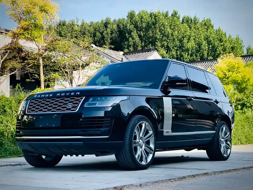 Land Rover Range Rover — фото 1