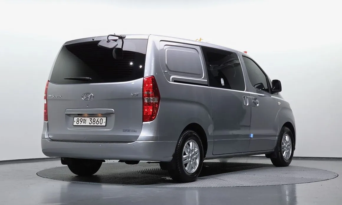 Hyundai Starex — фото 2