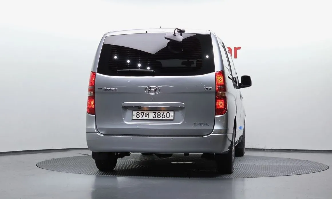 Hyundai Starex — фото 4