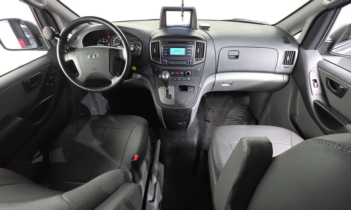 Hyundai Starex — фото 9