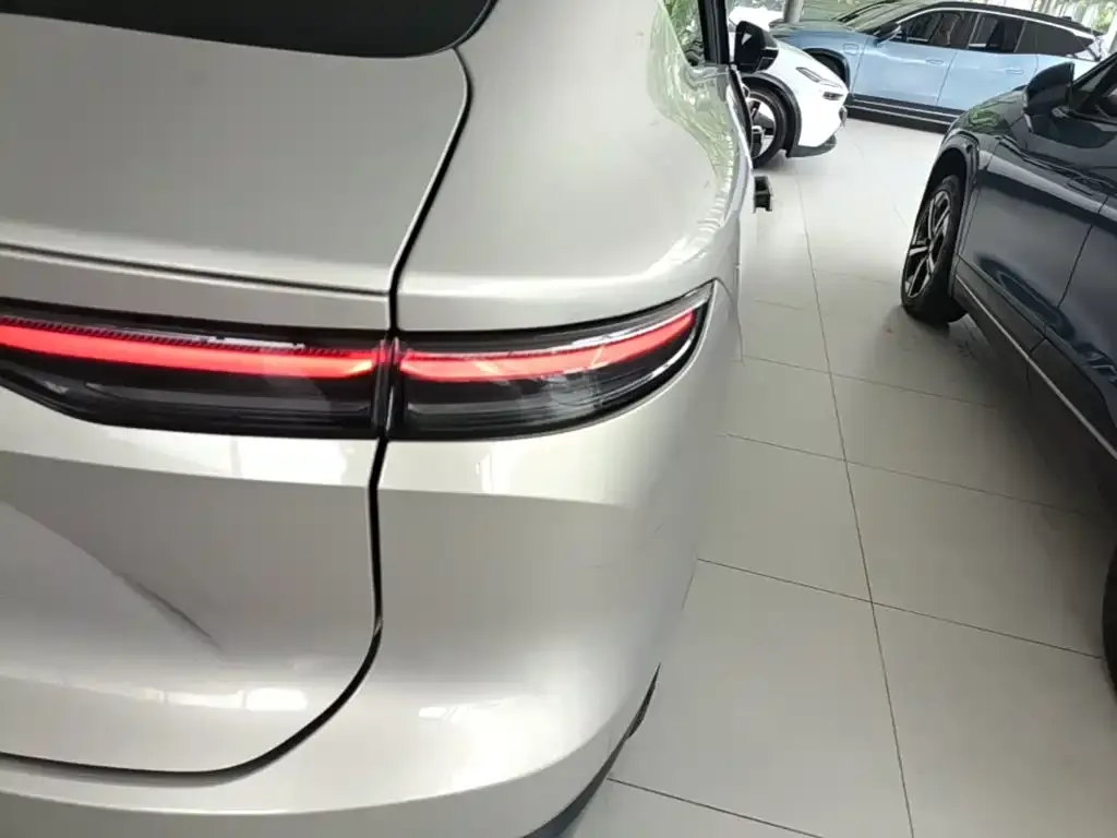 NIO EC7 — фото 8