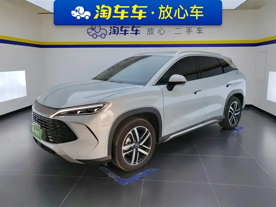 BYD L DM-i — фото 1