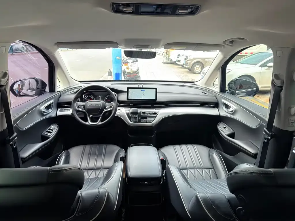Roewe iMAX8 — фото 2