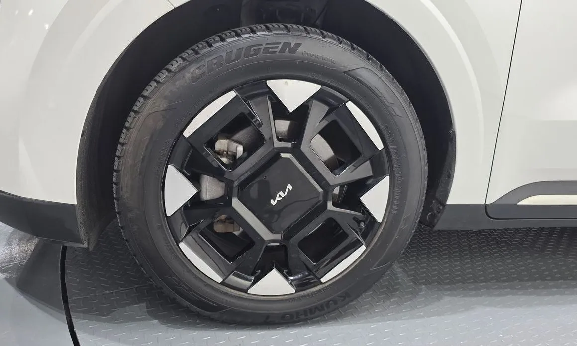 Kia Carnival — фото 10