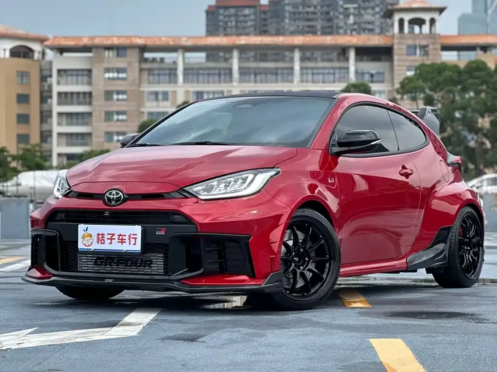 Toyota GR YARIS — фото 10