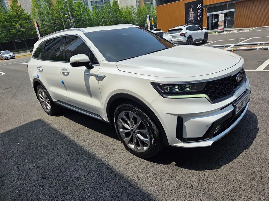 Kia Sorento — фото 5